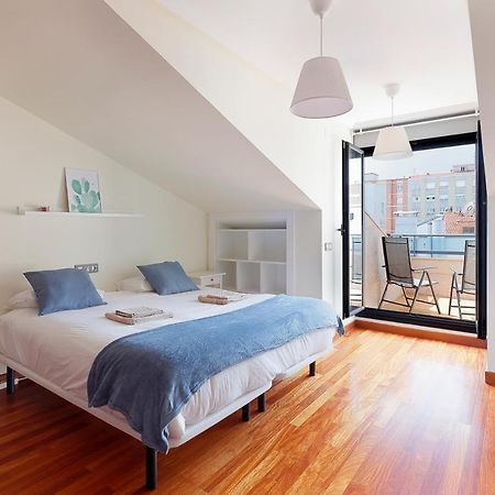 Atico Con Terraza, Vistas Al Mar Y Parking En Playa De S Lorenzo Gijón Eksteriør bilde